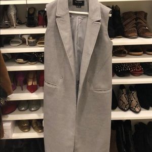 The fifth long Grey Vest